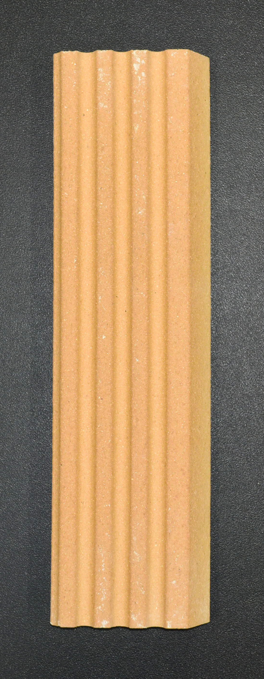 Leda Karat 570 D sidesten venstre bagved B